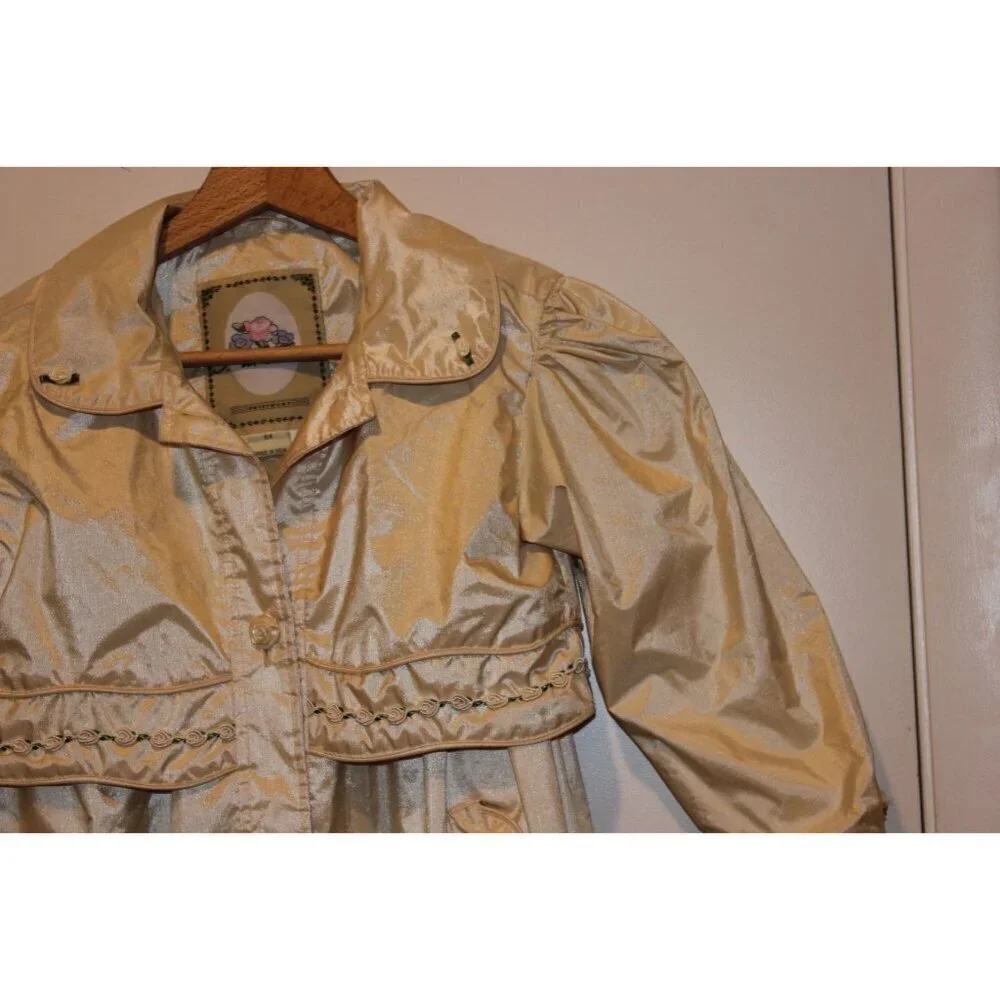 Vintage .W. Fisher I Girls 6x ivory Satin Dress Coat With Puff Sleeves & Ruffled